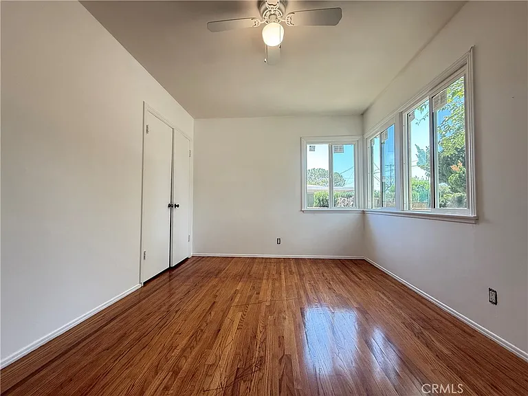9279 Dorrington Ave — Photo 7