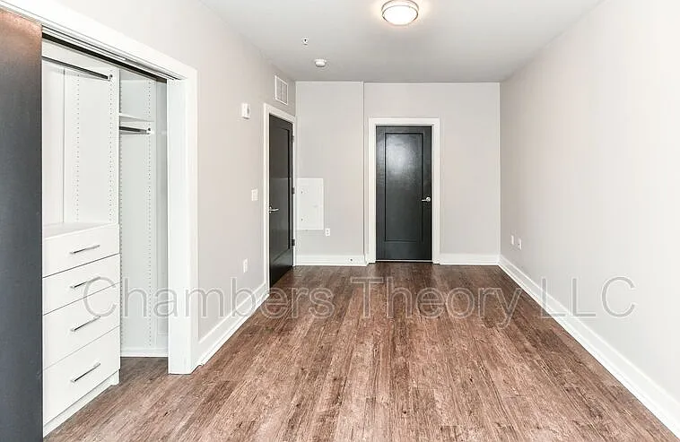 1800 Mount Vernon Ave #208 — Photo 13