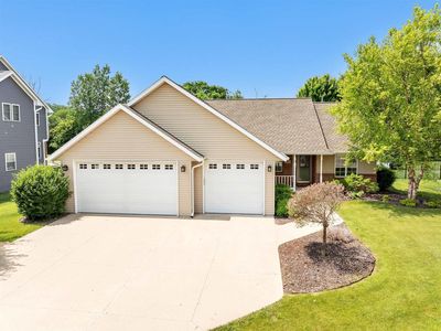 665 BLACK EARTH DRIVE, De Pere, WI, 54115
