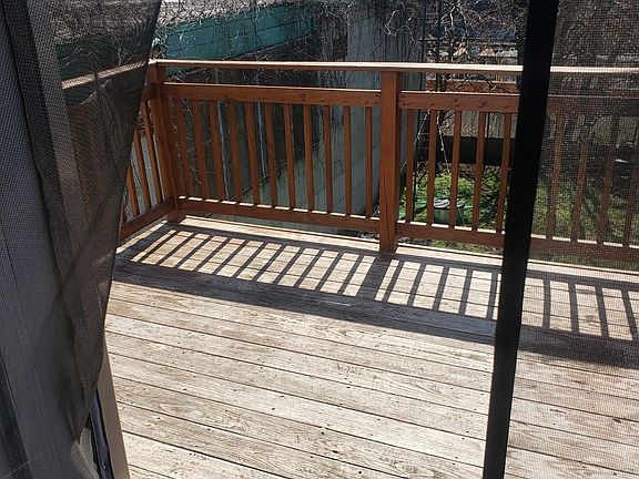 4th image of 6410 Admiral Ave #1