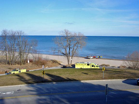 2nd image of 1802 Lakeshore Dr APT 203