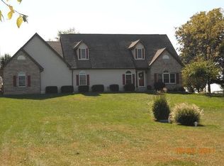 7 Valevue Acres Dr, Jacksonville, IL 62650
