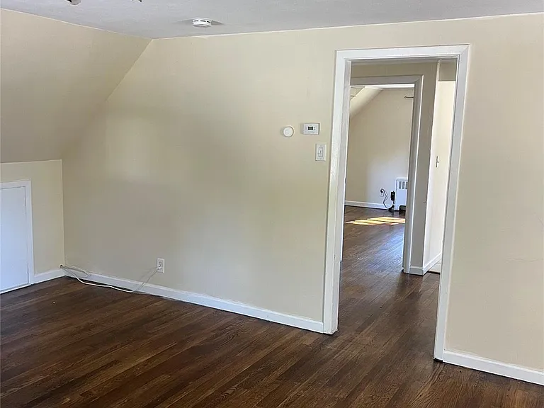 23 Luther Pl — Photo 8