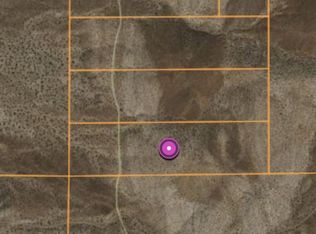 21 Shadow Mountain Rd, Adelanto, CA 92301