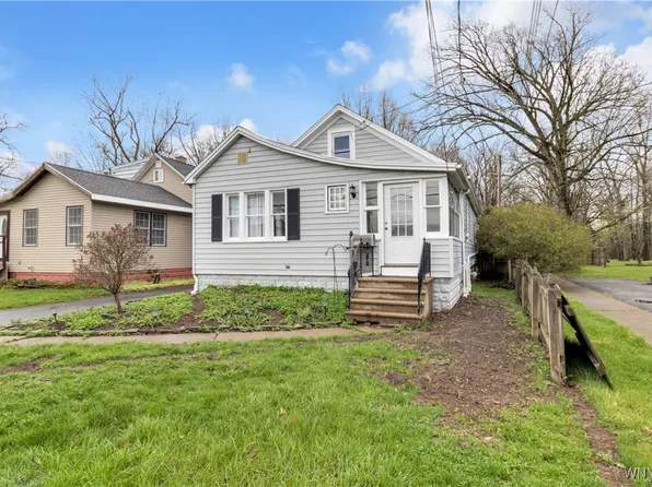 209 Dellwood Rd, Amherst, NY 14226