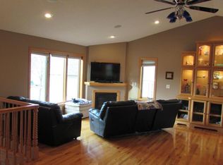 1114 N Cheyenne St, Roberts, WI 54023