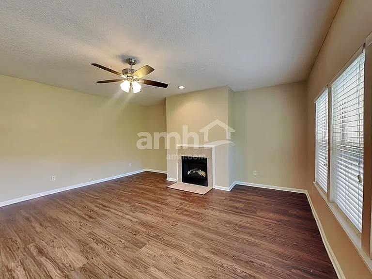 729 Porto Cristo Ave — Photo 7