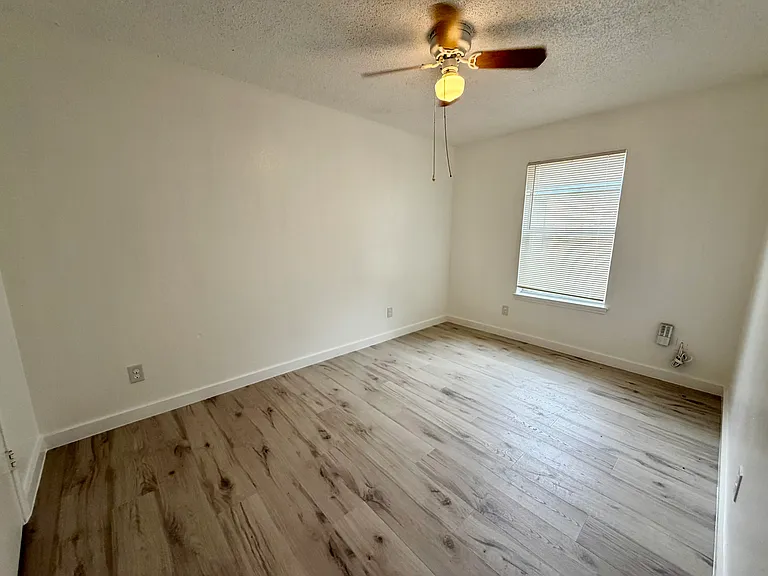 109 Wildwood Ct #C — Photo 10