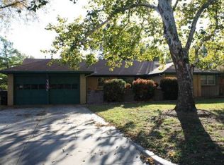 1650 N Womer Dr, Wichita, KS 67203
