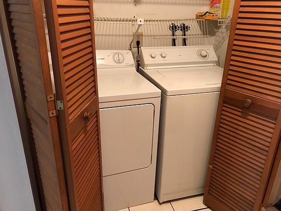 5th image of 187 NE 6th Ct #187