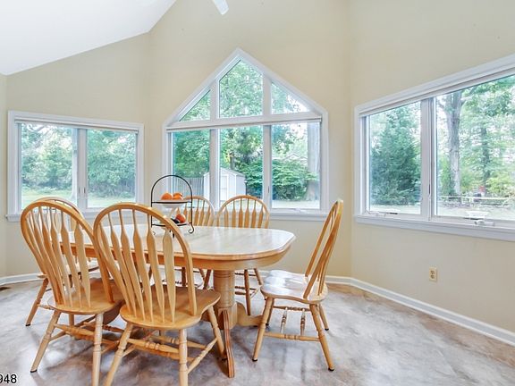5th image of 43 Dawson Dr