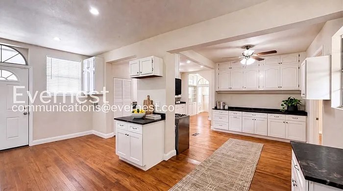 5 bed, 4.0 bath, 4328 sqft, $4,775 — Photo 4