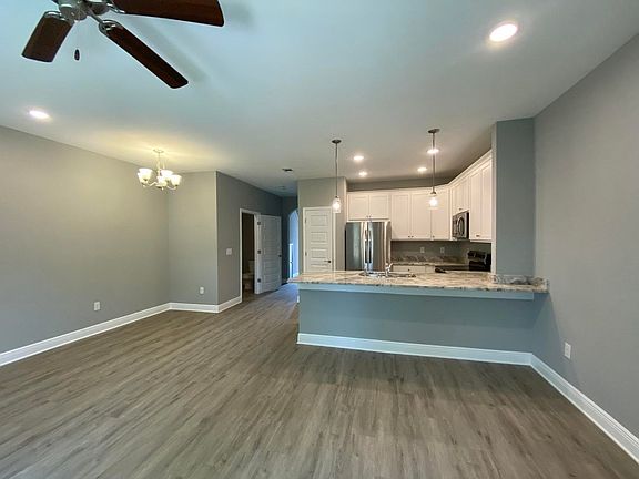 2nd image of 672 Denton Blvd Unit 1