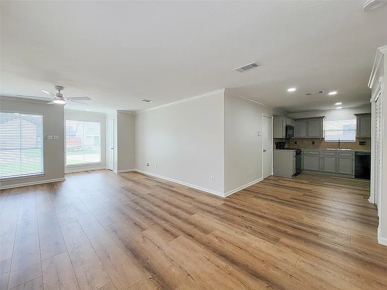 3658 Villa Glen Dr — Photo 6