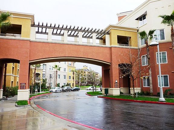 Mid-Rise complex just off Jamboree