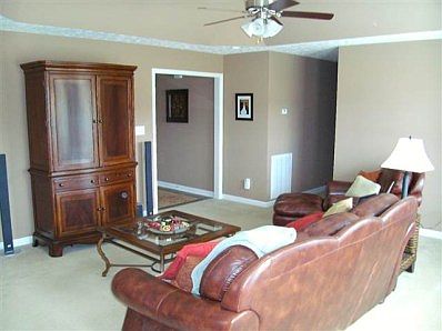 3rd image of 354 Cedar Hollow Dr
