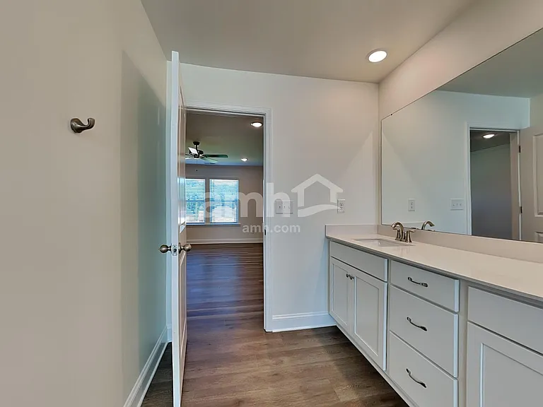 3511 Lincoln Heights Ln — Photo 12