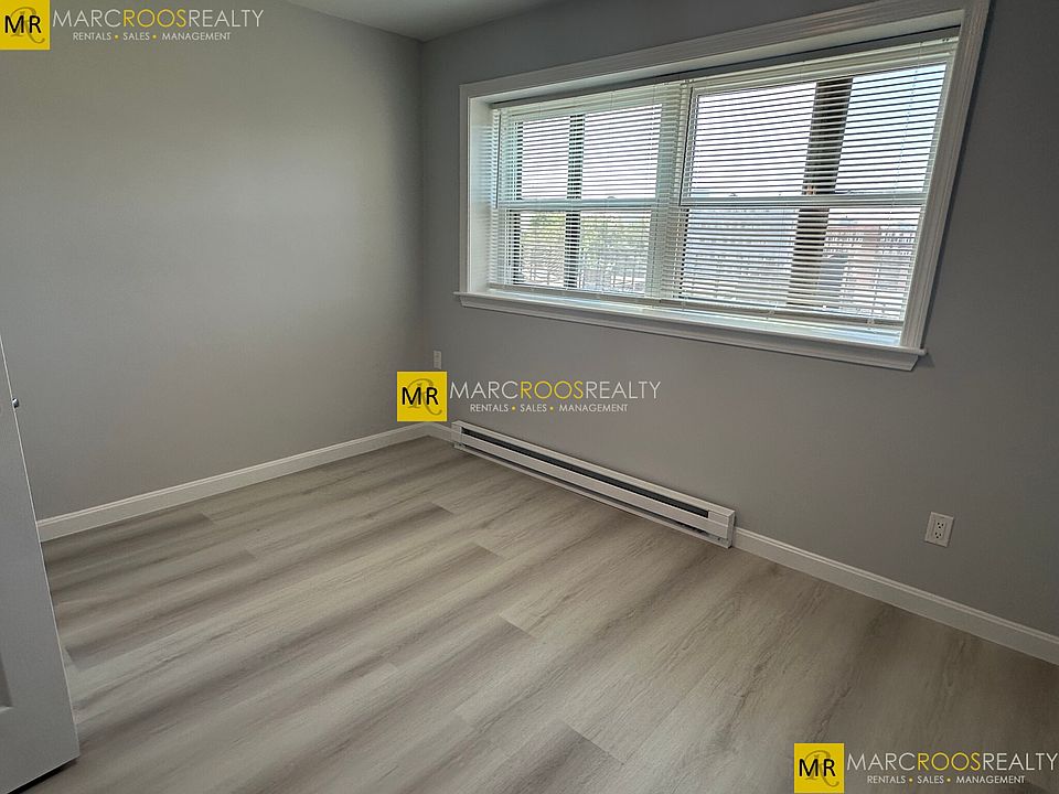 2nd image of 477 Commonwealth Ave #8