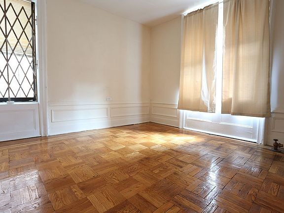 2nd image of 1 Cabrini Blvd APT 4E