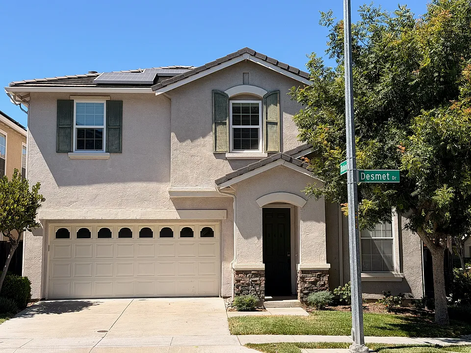 945 Desmet Dr