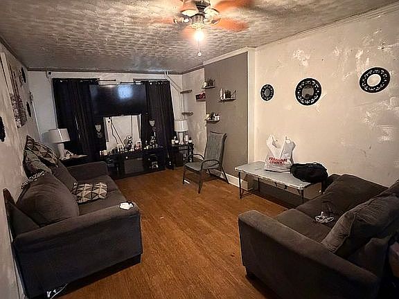 3rd image of 408 Centre St