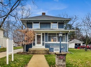 1039 Prospect St, Elgin, IL 60120