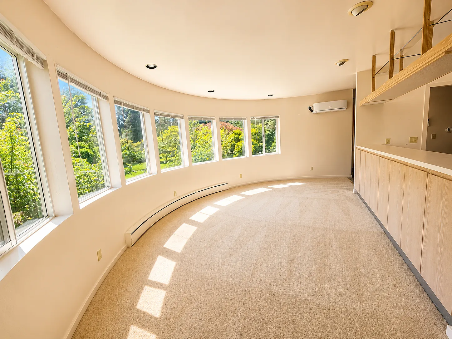 1 bed, 961 sqft, $2,300 — Photo 3