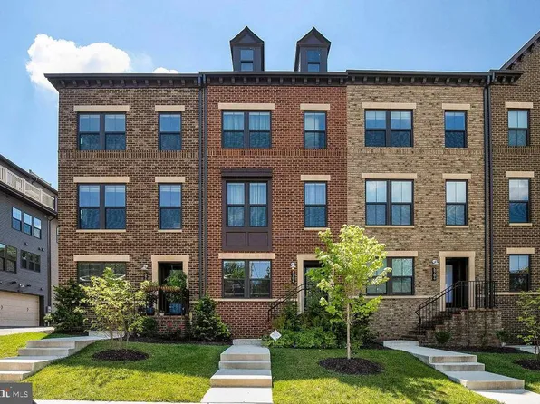 5704 11th Rd N, Arlington, VA 22205