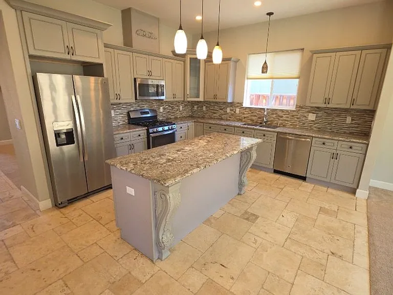245 Katie Ct — Photo 5