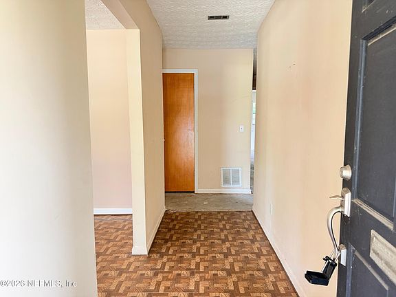 3rd image of 7919 RONDEAU Drive E