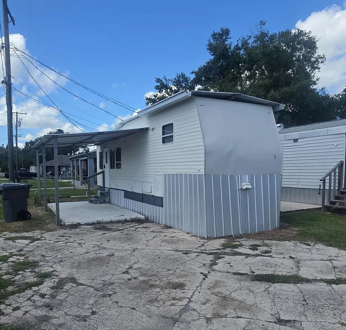 1 bed, 750 sqft, $591 — Photo 1