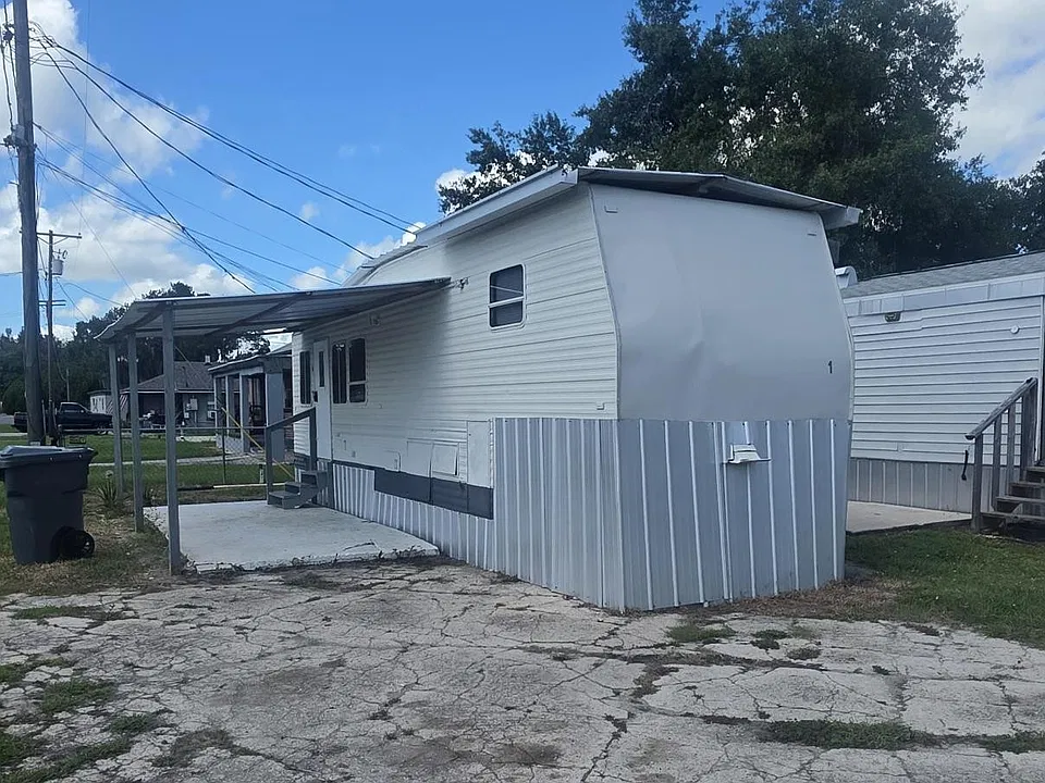 130 Lee Jackson Rd #1