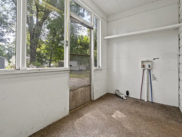 202 S Carolina Dr — Photo 24