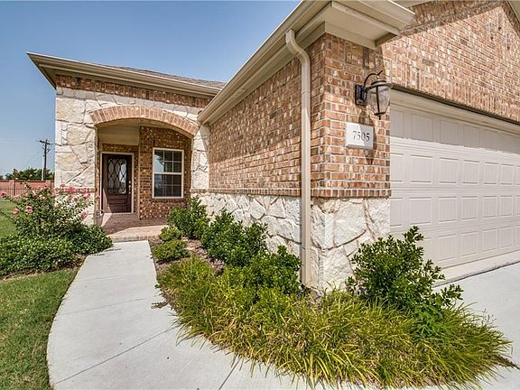 3rd image of 7505 Gulf Breeze Ln