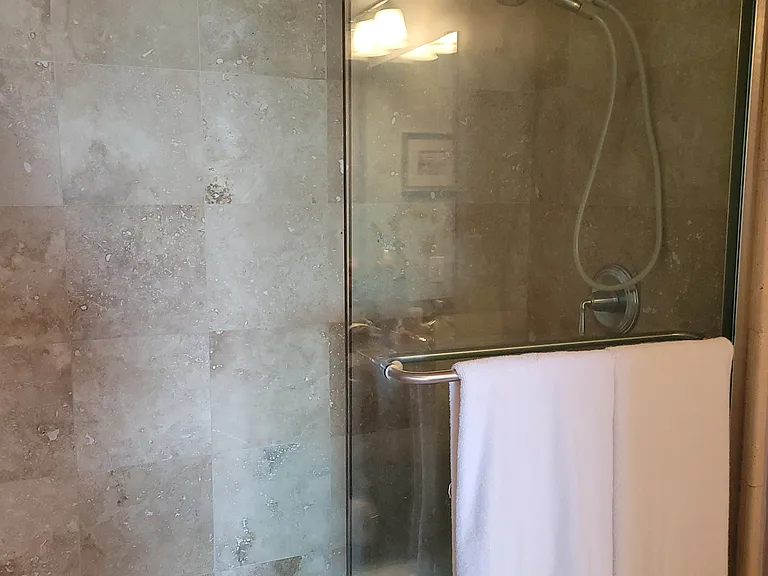 275 13th St NE #1107 — Photo 33