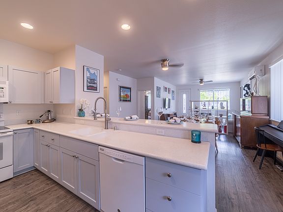 4th image of 1101 Kukulu St Unit 10