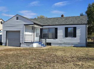 1649 N Lincoln St, Russell, KS 67665