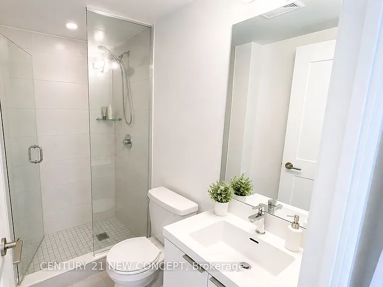 8 Widmer St #1712 — Photo 11
