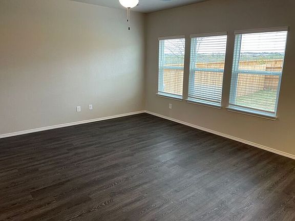 4th image of 13034 Candace Way
