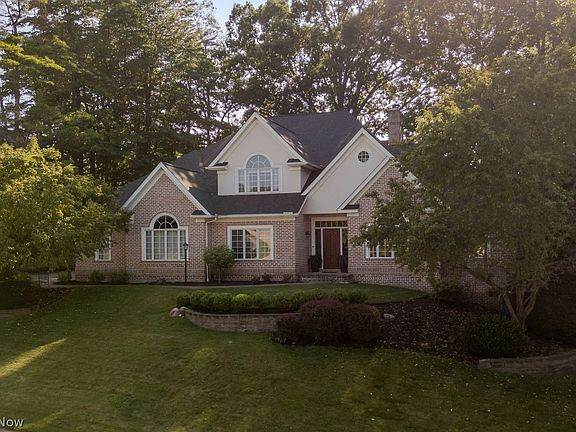 2nd image of 2882 Ironwood Dr