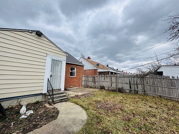 3rd image of 16706 Palda Dr