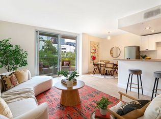 1131 Alta Loma Rd APT 518, West Hollywood, CA 90069