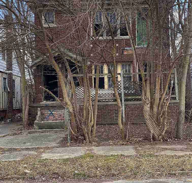 4283 TUXEDO