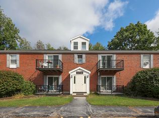 8 Academy Pl APT 17, Saco, ME 04072