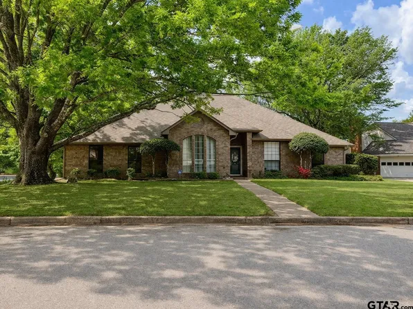 237 Lakeside Pl, Mineola, TX 75773
