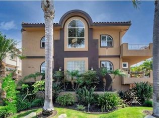 138 S Broadway, Redondo Beach, CA 90277