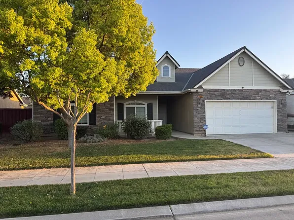 1234 S Serena Ave, Clovis, CA 93619