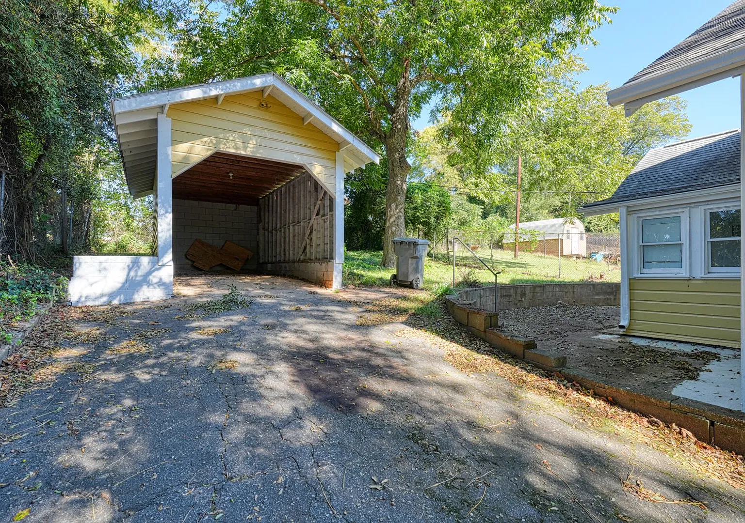 2 Bedroom Home Near Downtown Spartanburg — Photo 4