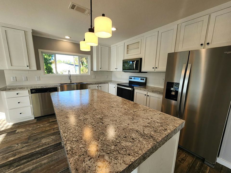 1st image of 290 Buffalo Way #290