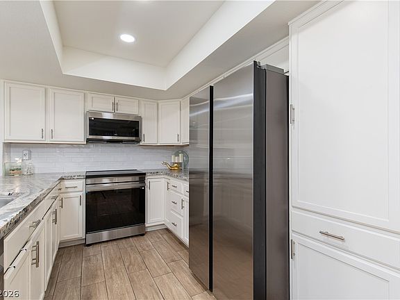 3rd image of 5627 Vineyard Ln #Na